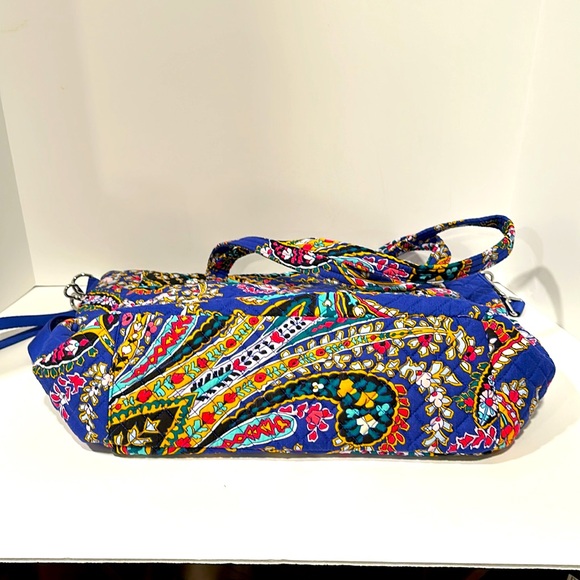 Vera Bradley Overnight Tote Bag - Picture 2 of 5